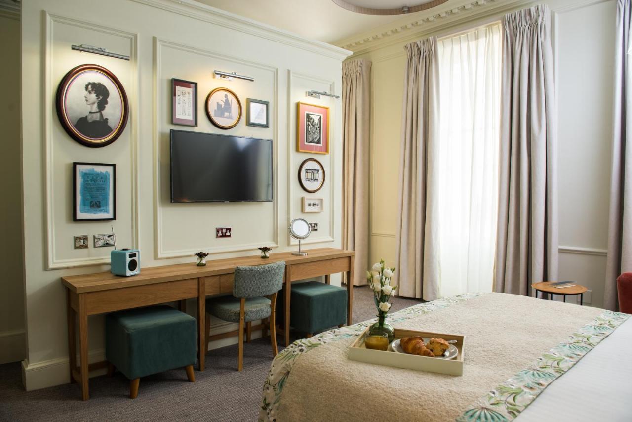 Judge'S Lodging York Luaran gambar A bedroom at the hotel